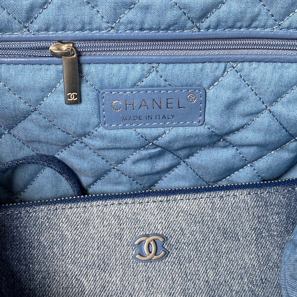 Blue Quilted Chain Extra Large Handbag
