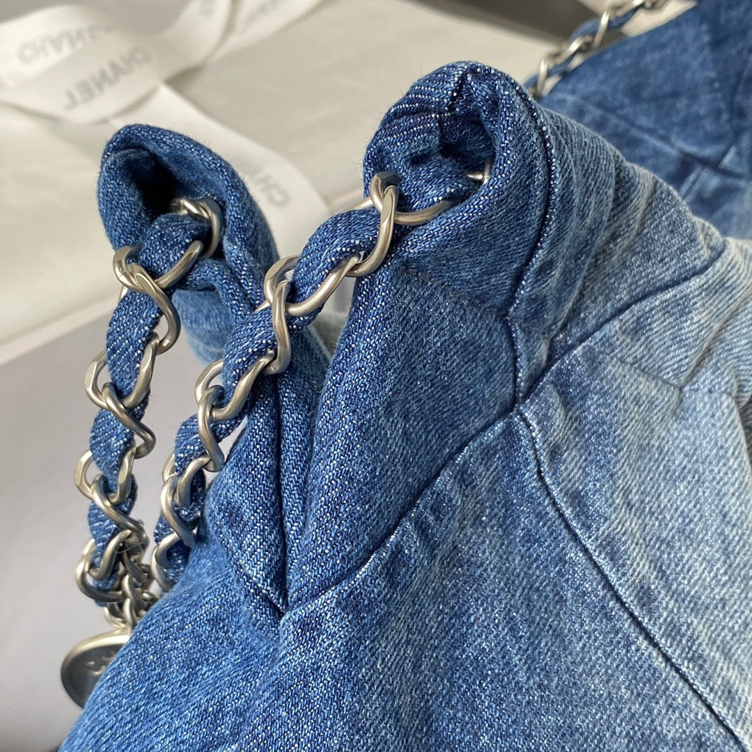 Blue Quilted Chain Extra Large Handbag