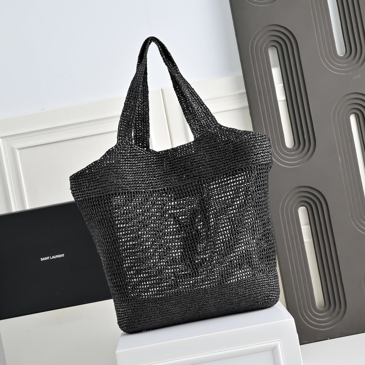 Luxury Black Woven Raffia Shopping Tote