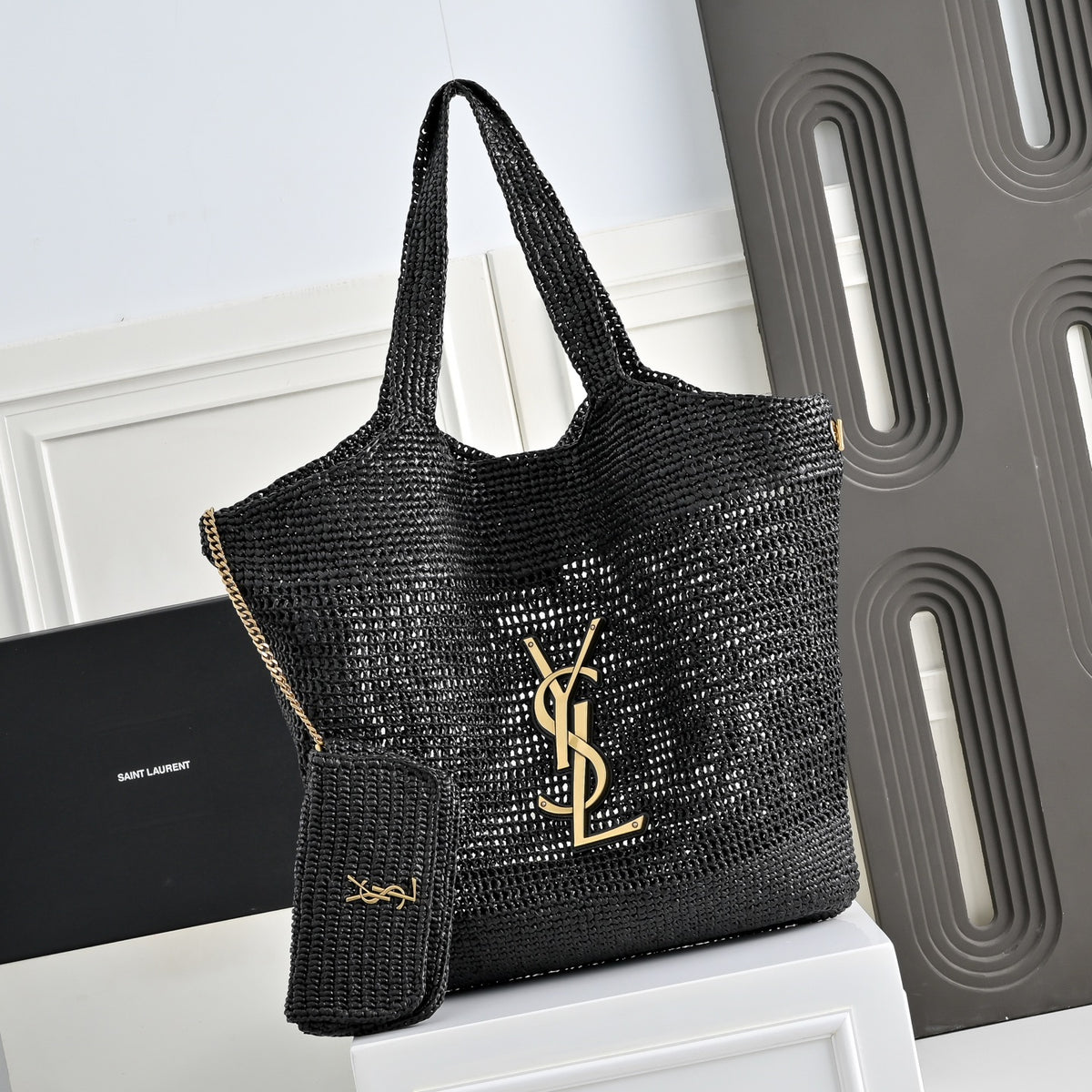 Luxury Black Woven Raffia Shopping Tote